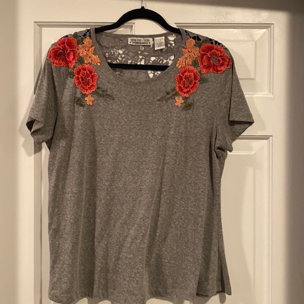 New Direction Top    Floral detail